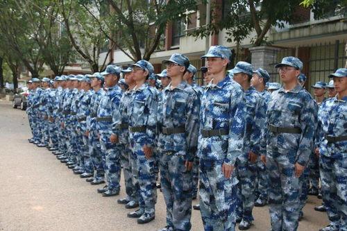 军训晚会吃瓜,一场别开生面的“吃瓜”盛宴