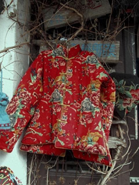 吃瓜花棉袄,探寻冬季时尚与舒适度的完美融合